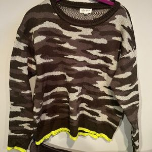 Camo & neon Sweater